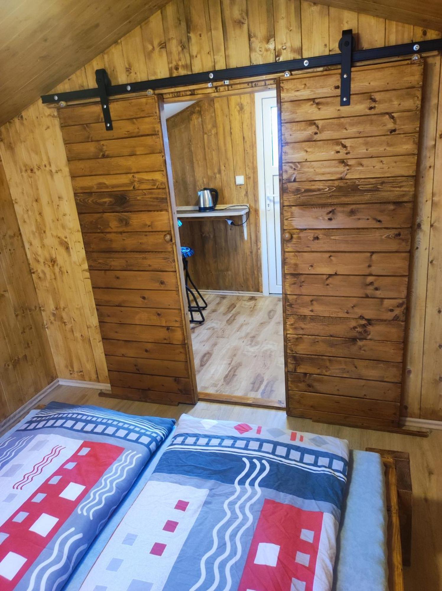 Ubytovani V Klimatizovanych Chatickach Stit Chlumec nad Cidlinou Dış mekan fotoğraf