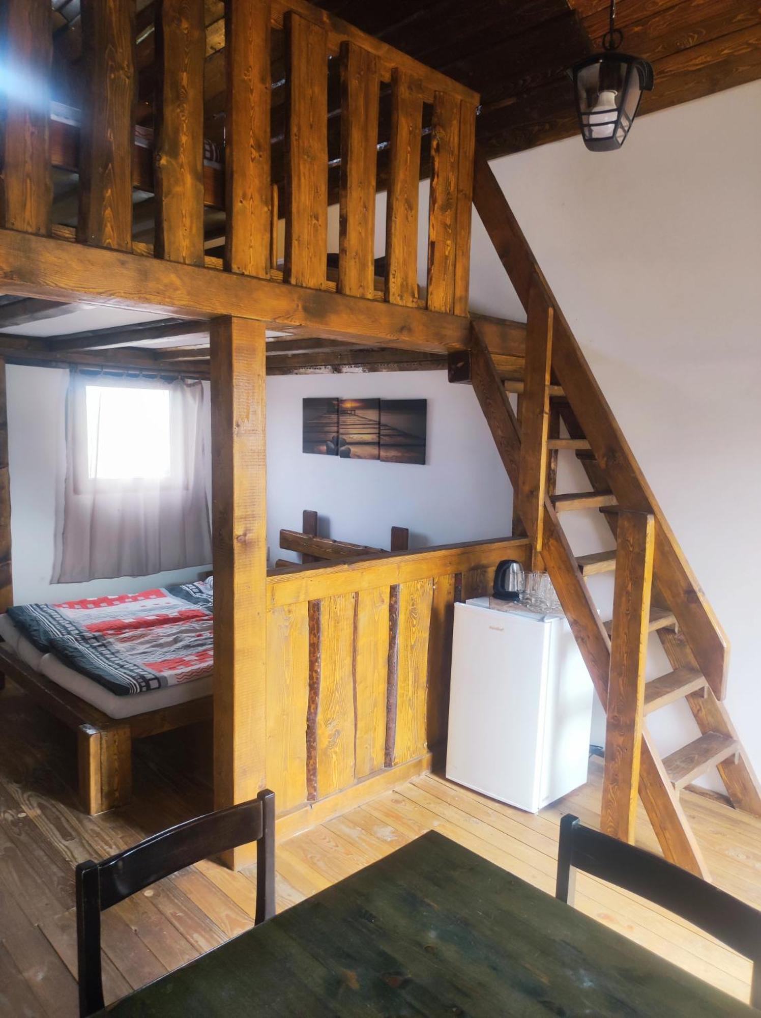 Ubytovani V Klimatizovanych Chatickach Stit Chlumec nad Cidlinou Dış mekan fotoğraf